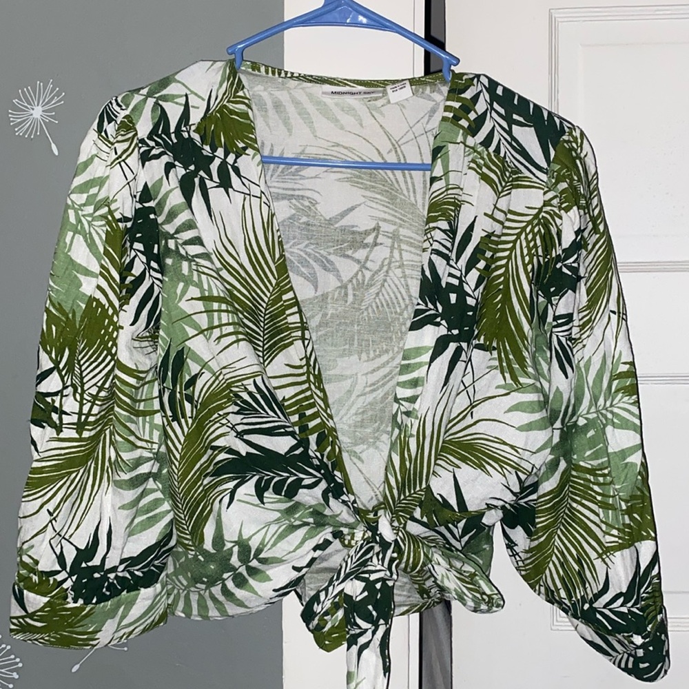 Midnight sky size large shirt with tie front